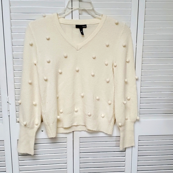 AQUA Cream Pullover Pom Pom V-Neck Sweater Size XS - Picture 5 of 6